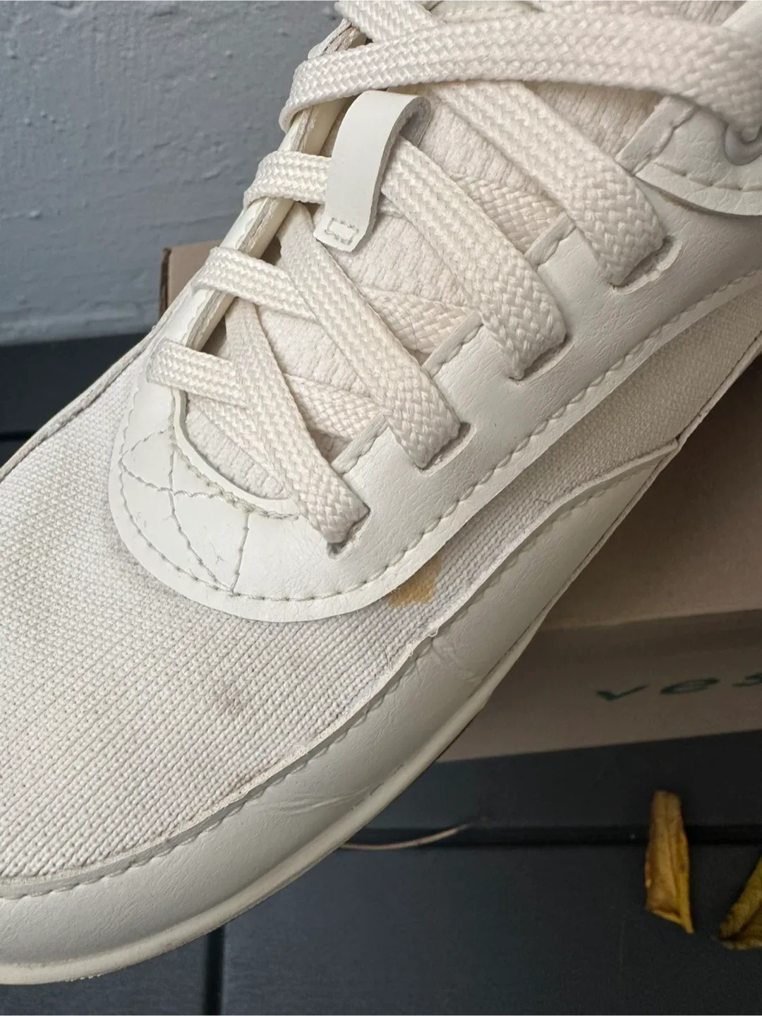 Vessi Courtside Classic Women's Size 9 image indicator(4)