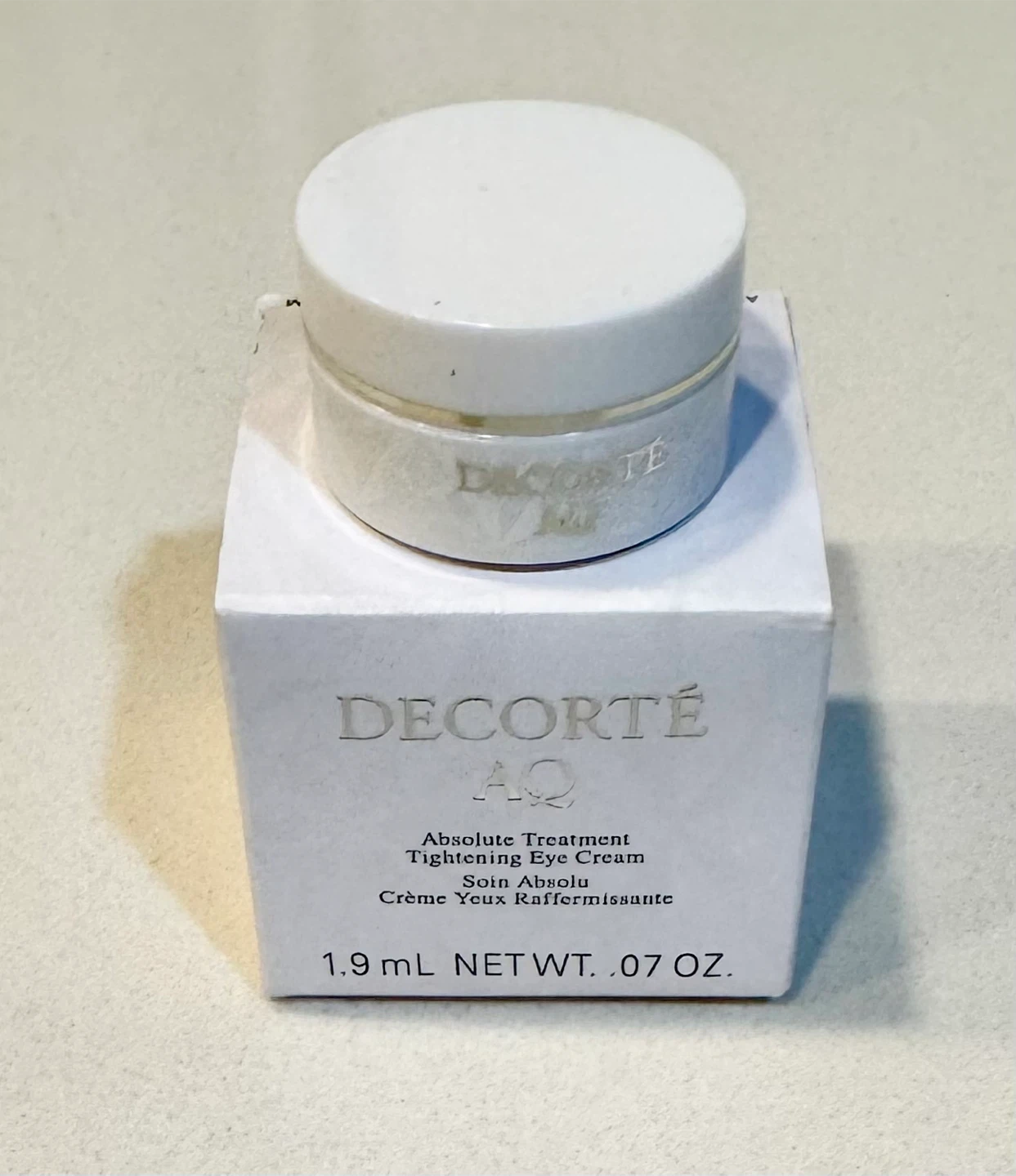Decorté AQ Absolute Treatment Tightening Eye Cream
