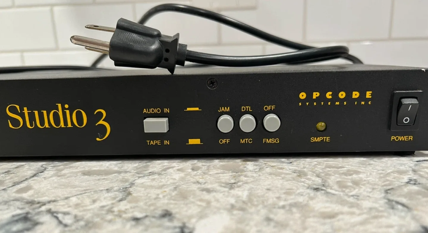 Opcode Systems Studio 3 MIDI Interface image indicator(2)