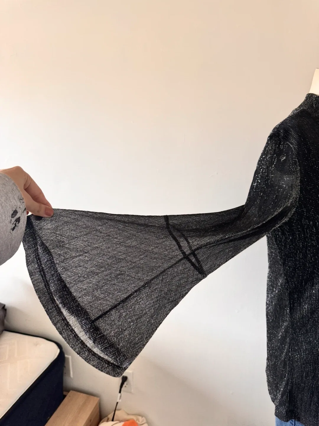 Sparkly Black Top image indicator(3)