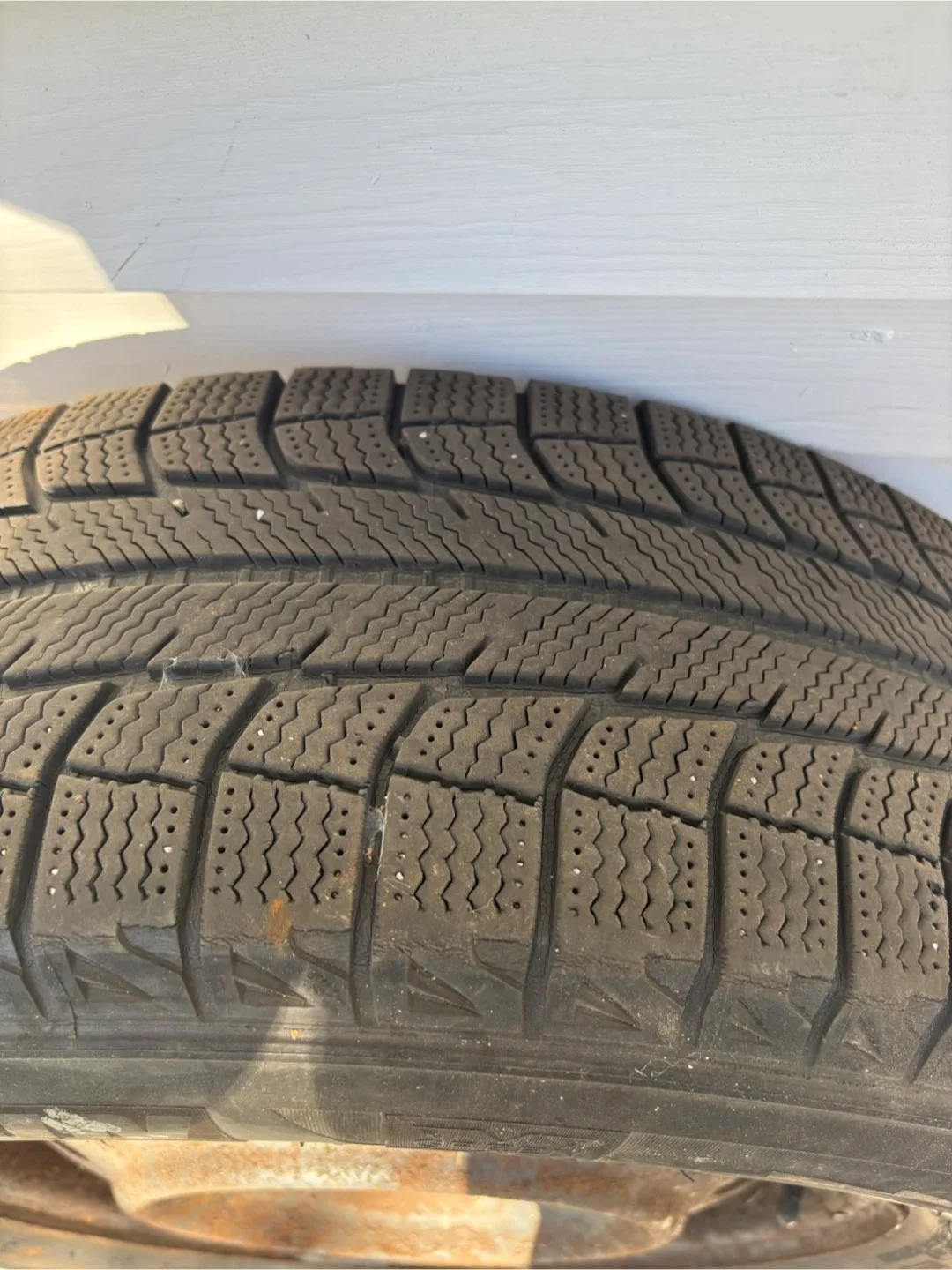 Used Winter Tire on Rim image indicator(4)