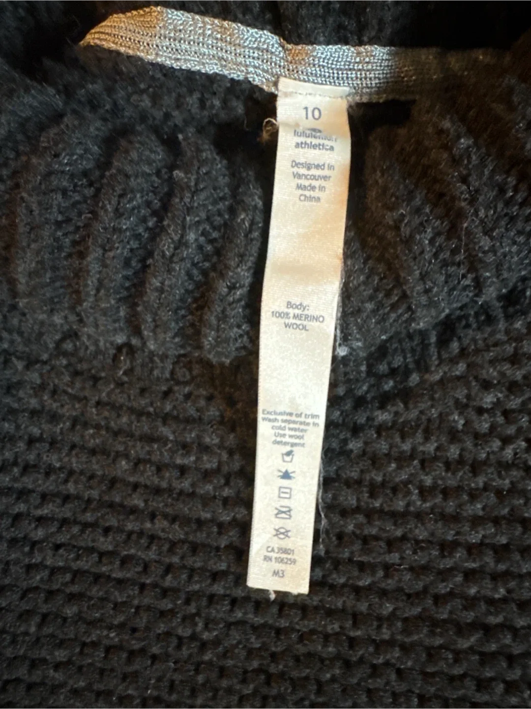 Lululemon Athletica Black Merino Wool Sweater - Size 10 image indicator(4)