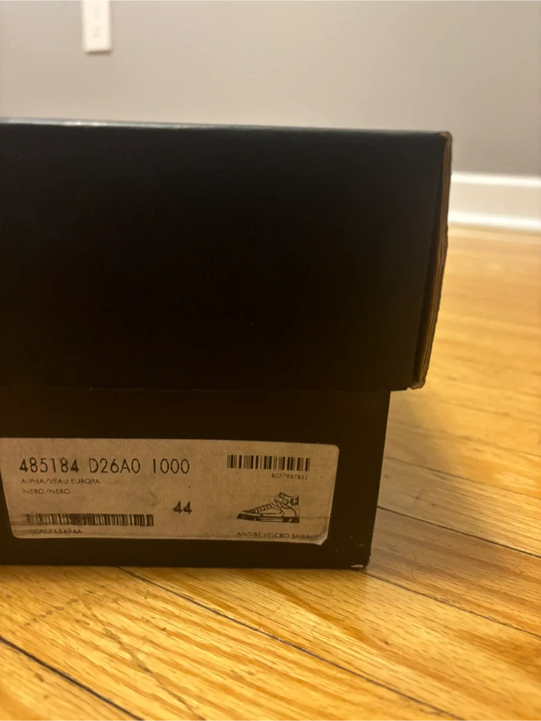 Saint Laurent Sneakers image indicator(4)