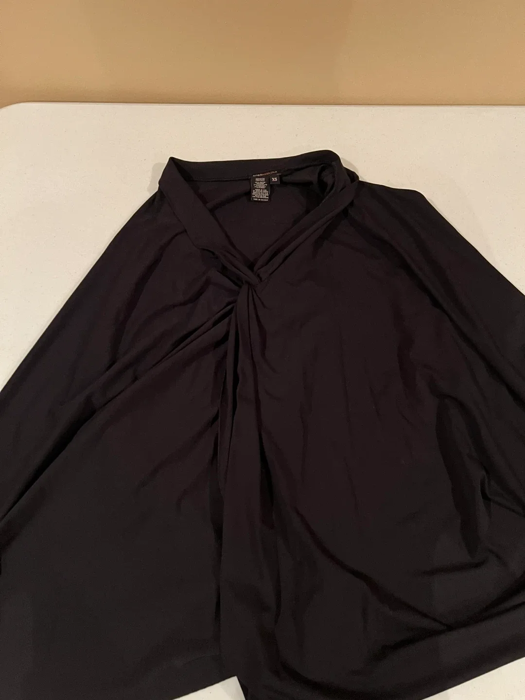 BCBGMAXAZRIA Black Top - Size XS thumbnail