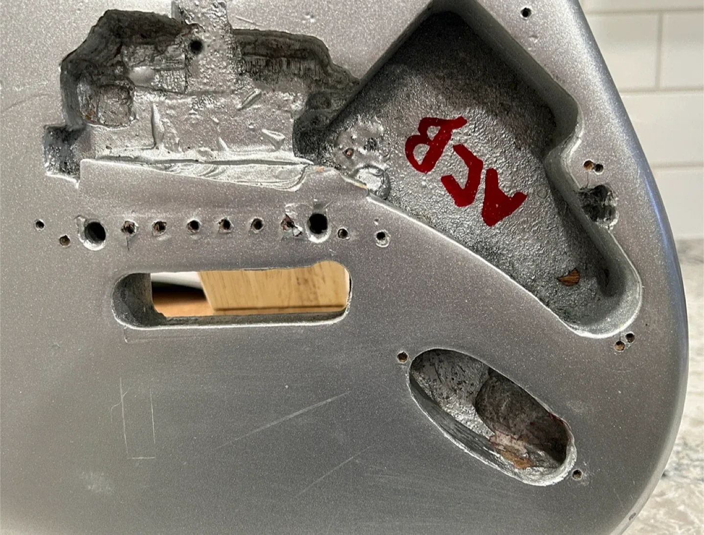 Silver Electric Guitar Body image indicator(6)