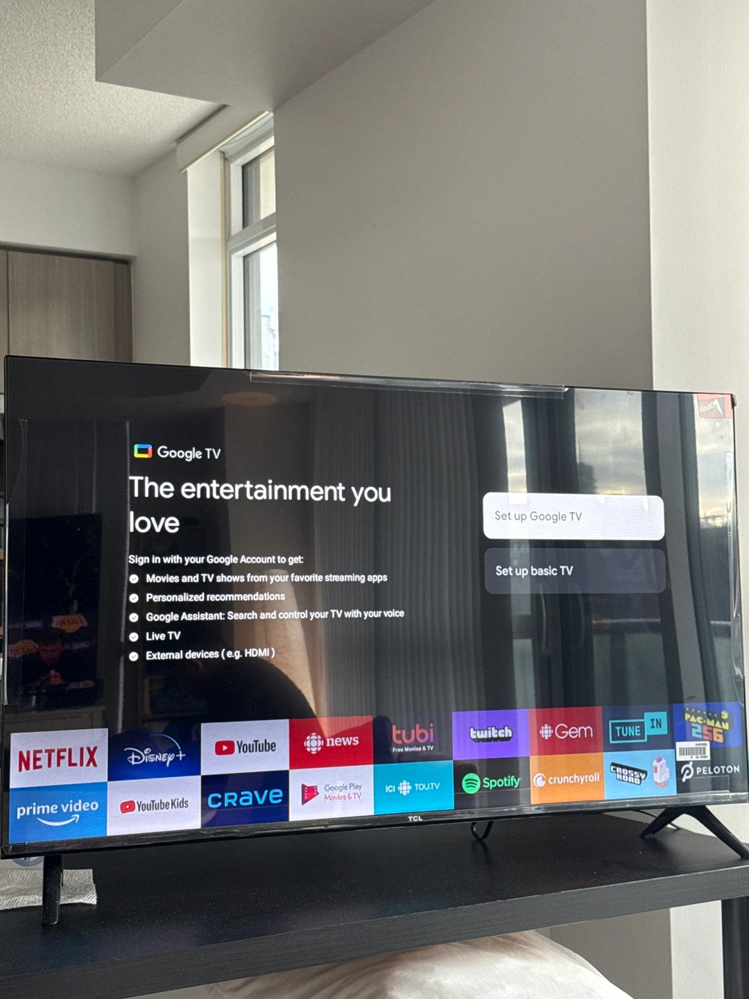 TCL TV 40” - photo 2