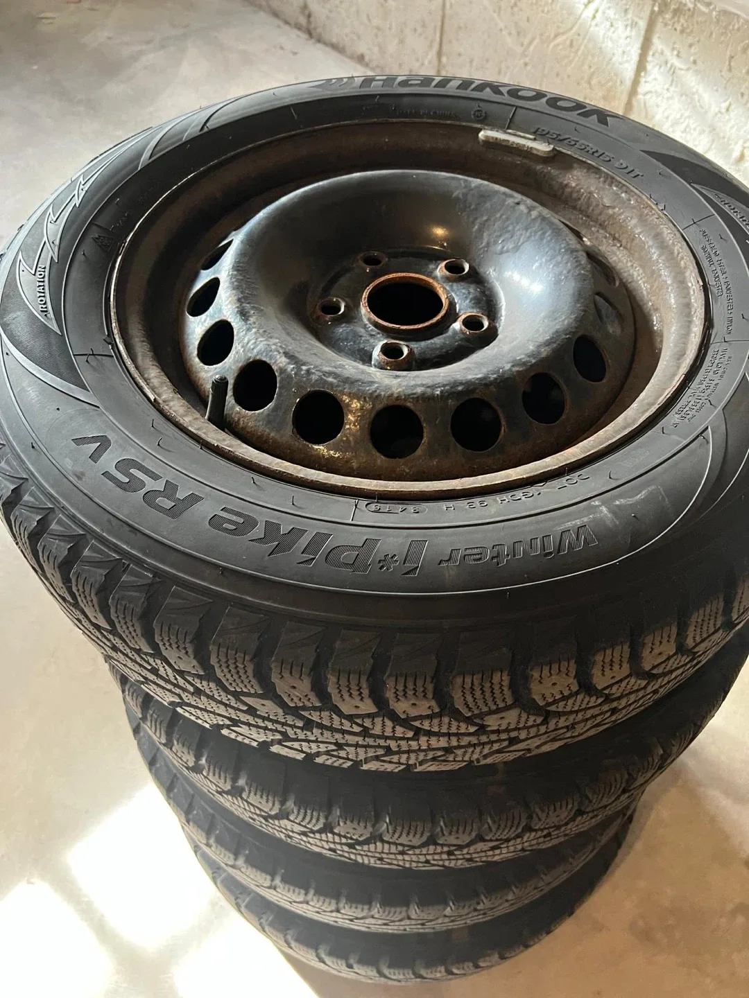 Hankook Winter i*Pike Tires - Set of 4 image indicator(3)