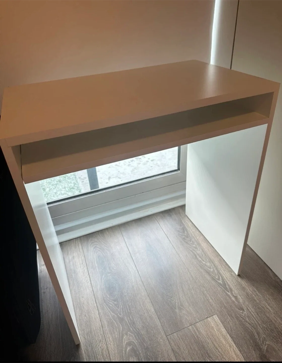 White Desk 25 5/8x15 3/4" thumbnail