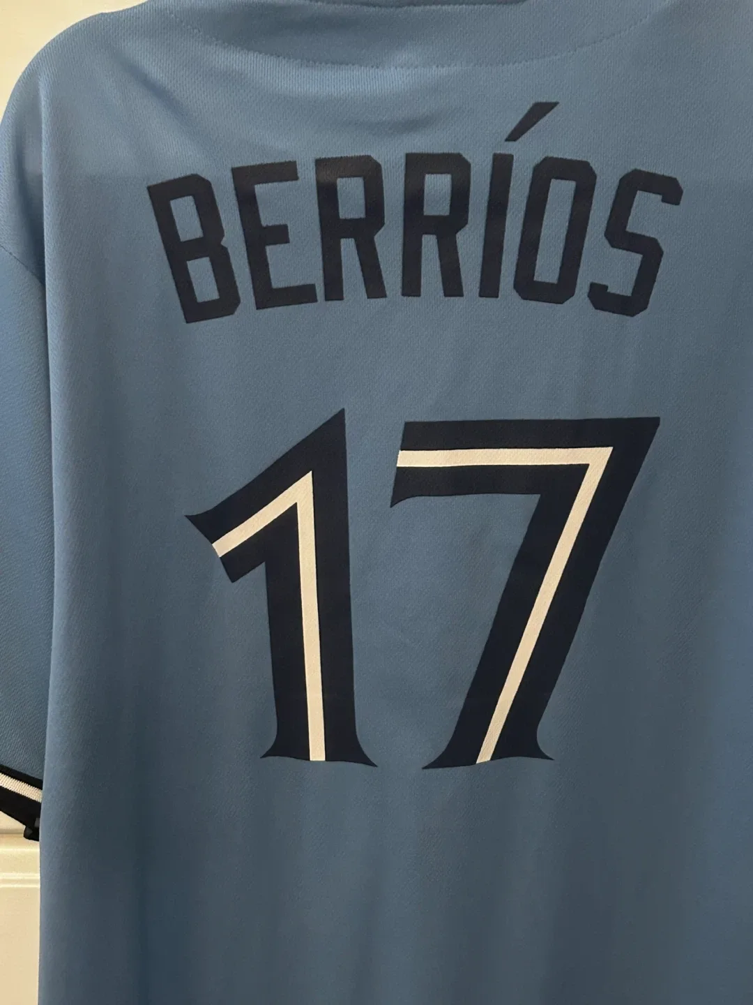 Toronto Blue Jays Berrios #17 Jersey - Adult XL image indicator(2)
