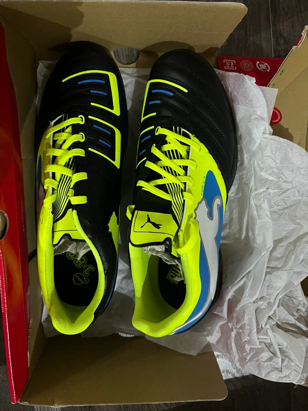 Puma Ftwom-Fyndm Soccer Cleats US 9 image indicator(2)