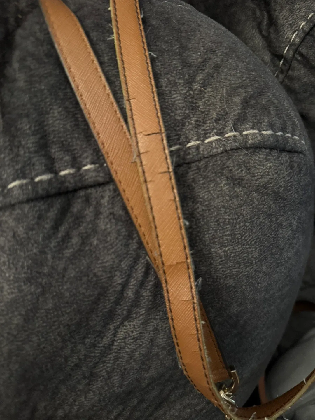 Michael Kors Crossbody Bag image indicator(3)