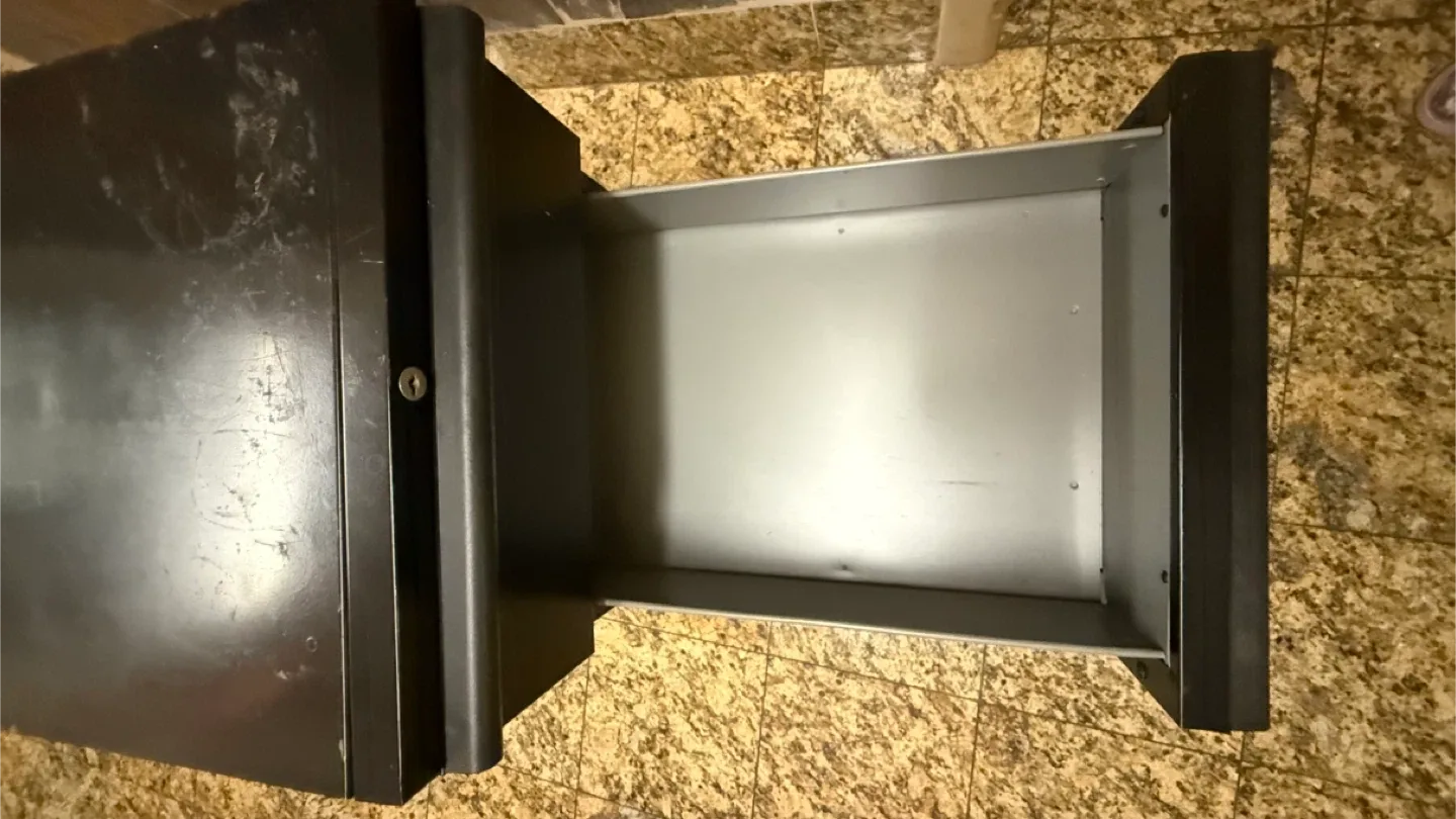 Black 3-Drawer Filing Cabinet image indicator(4)