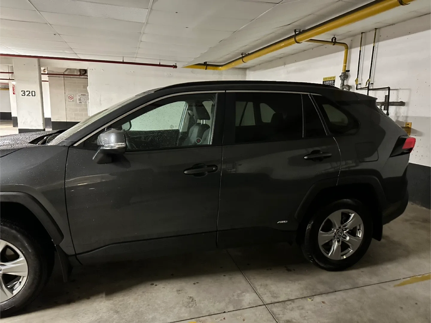 2025 Toyota hybrid RAV4 XLE SUV - Great Condition! image indicator(5)