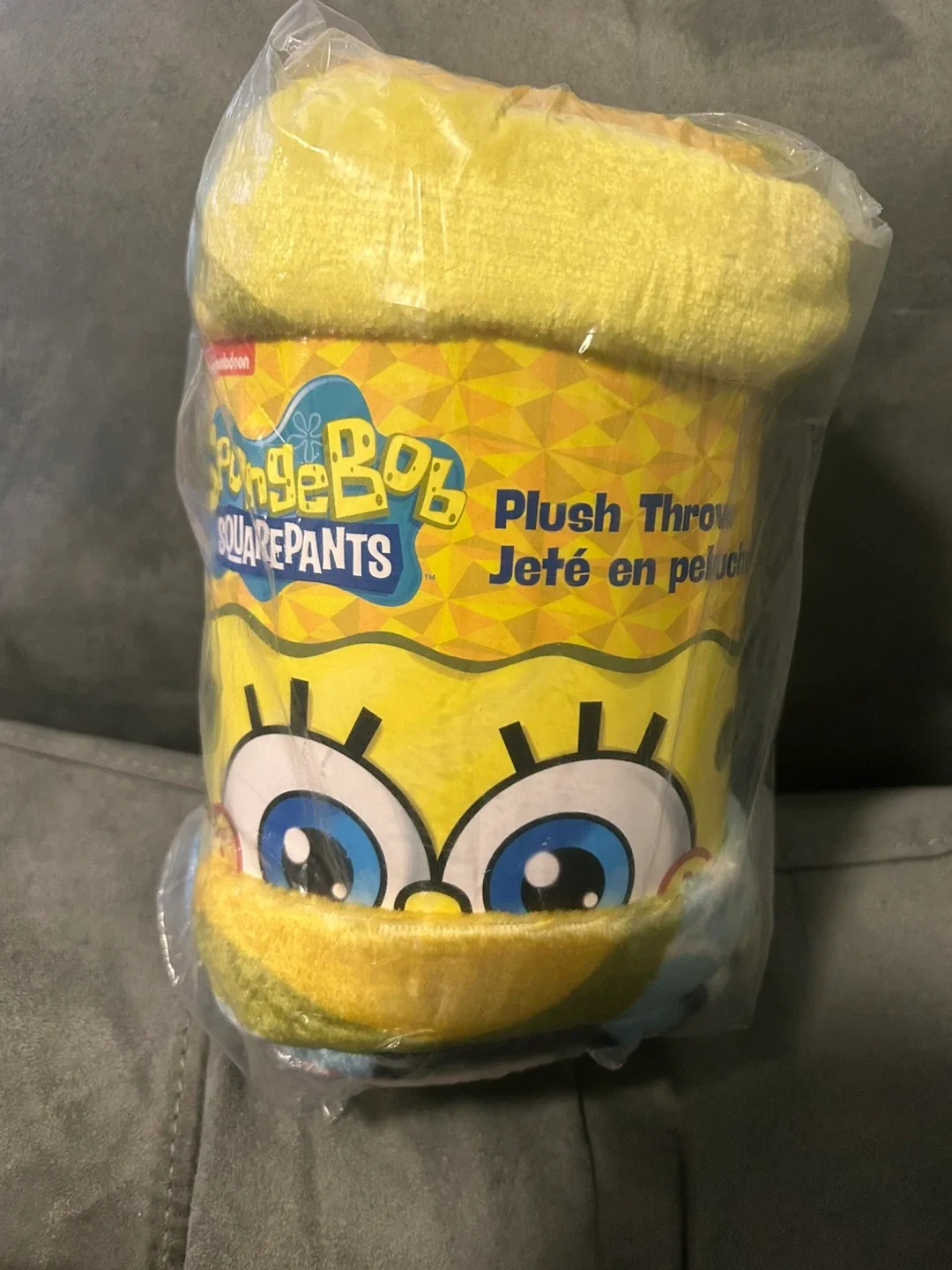 SpongeBob SquarePants Plush Throw Blanket - New! thumbnail