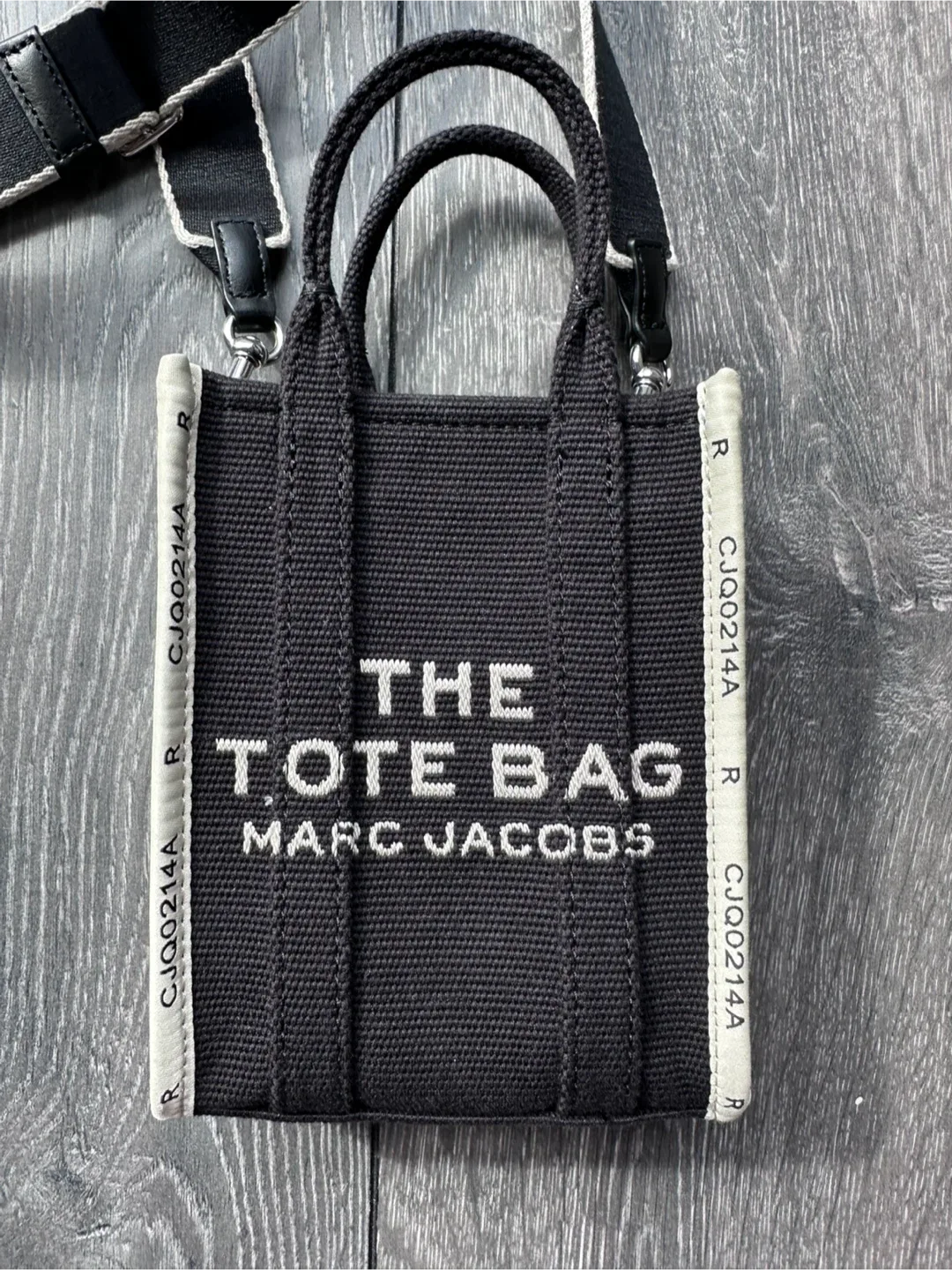 Like New! Mini Marc Jacobs The Tote Bag - Black image indicator(2)