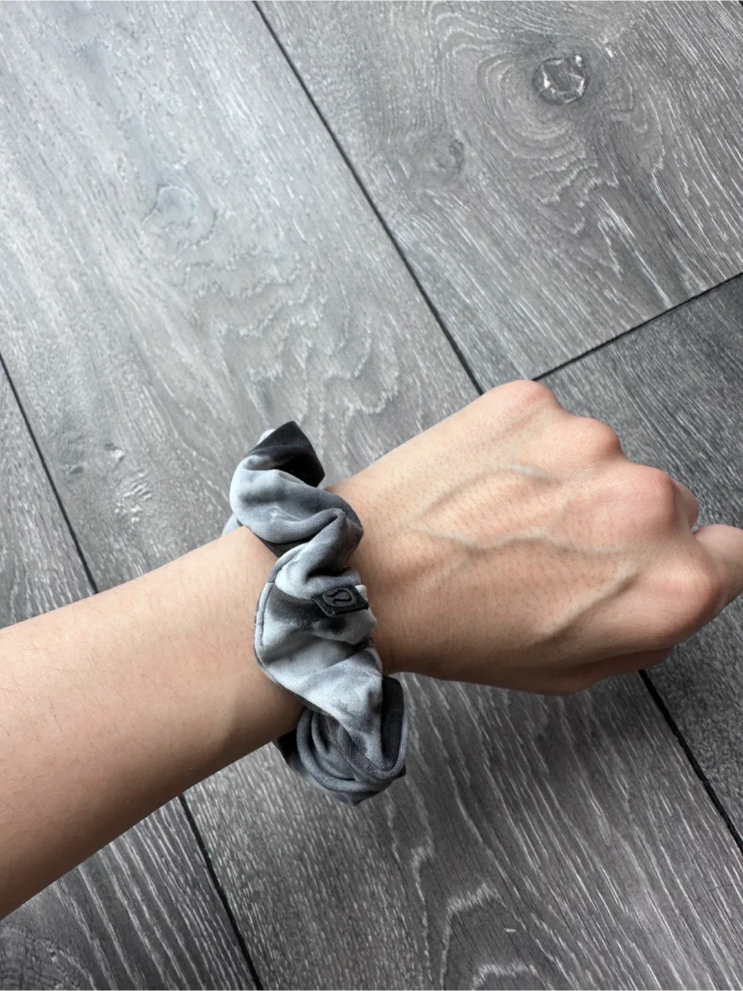 Lululemon Tie Dye Scrunchie image indicator(3)