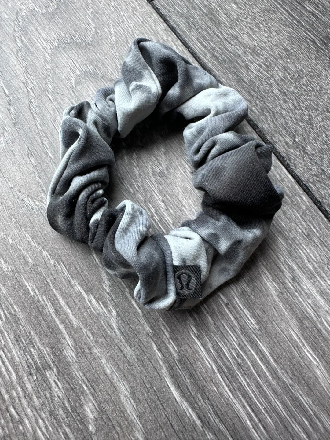 Lululemon Tie Dye Scrunchie thumbnail