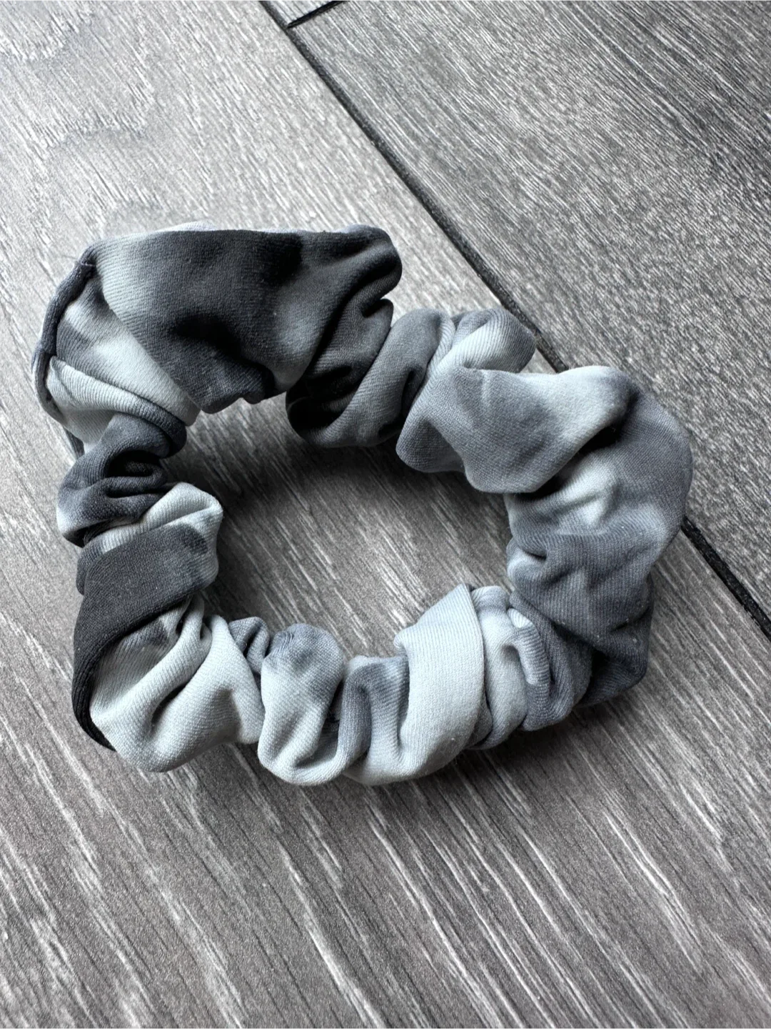 Lululemon Tie Dye Scrunchie image indicator(2)