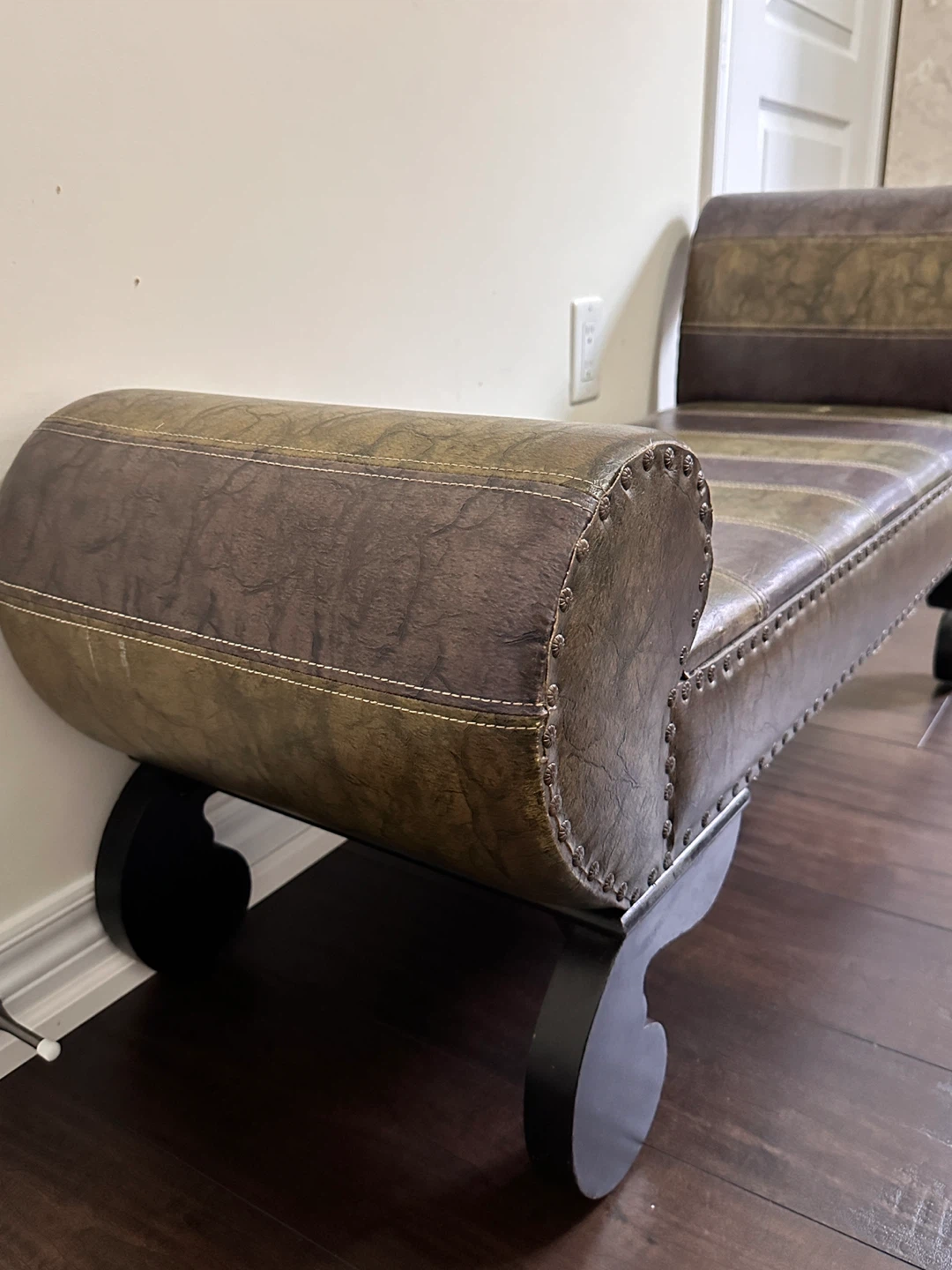 Carmel Faux Leather Vanity Stool in Mix Pattern - photo 5