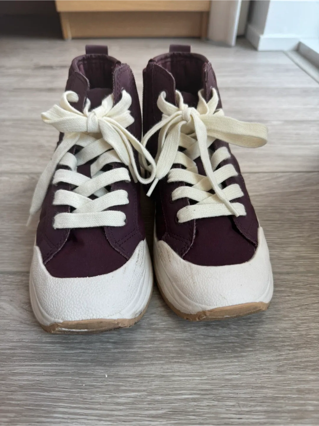 Zara Girl’s High-Top Sneakers - Size US1-1.5