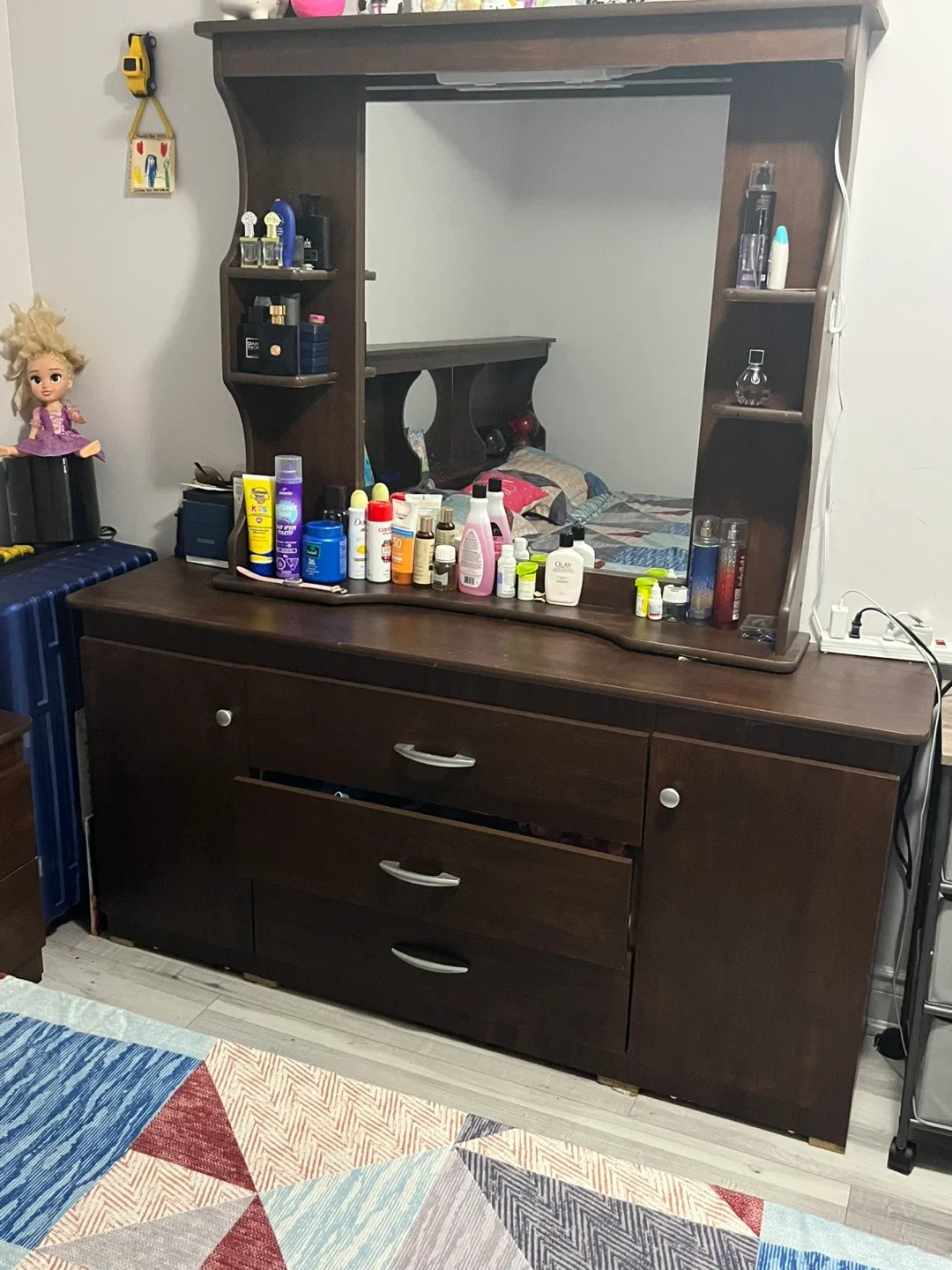 King Bedroom Set - Bed Frame & Dresser image indicator(3)