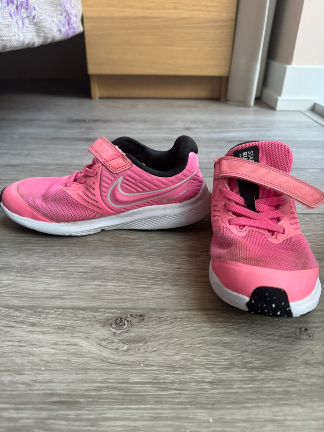 Nike Star Runner 3 Girl’s Pink Shoes - Size 13 - photo 2