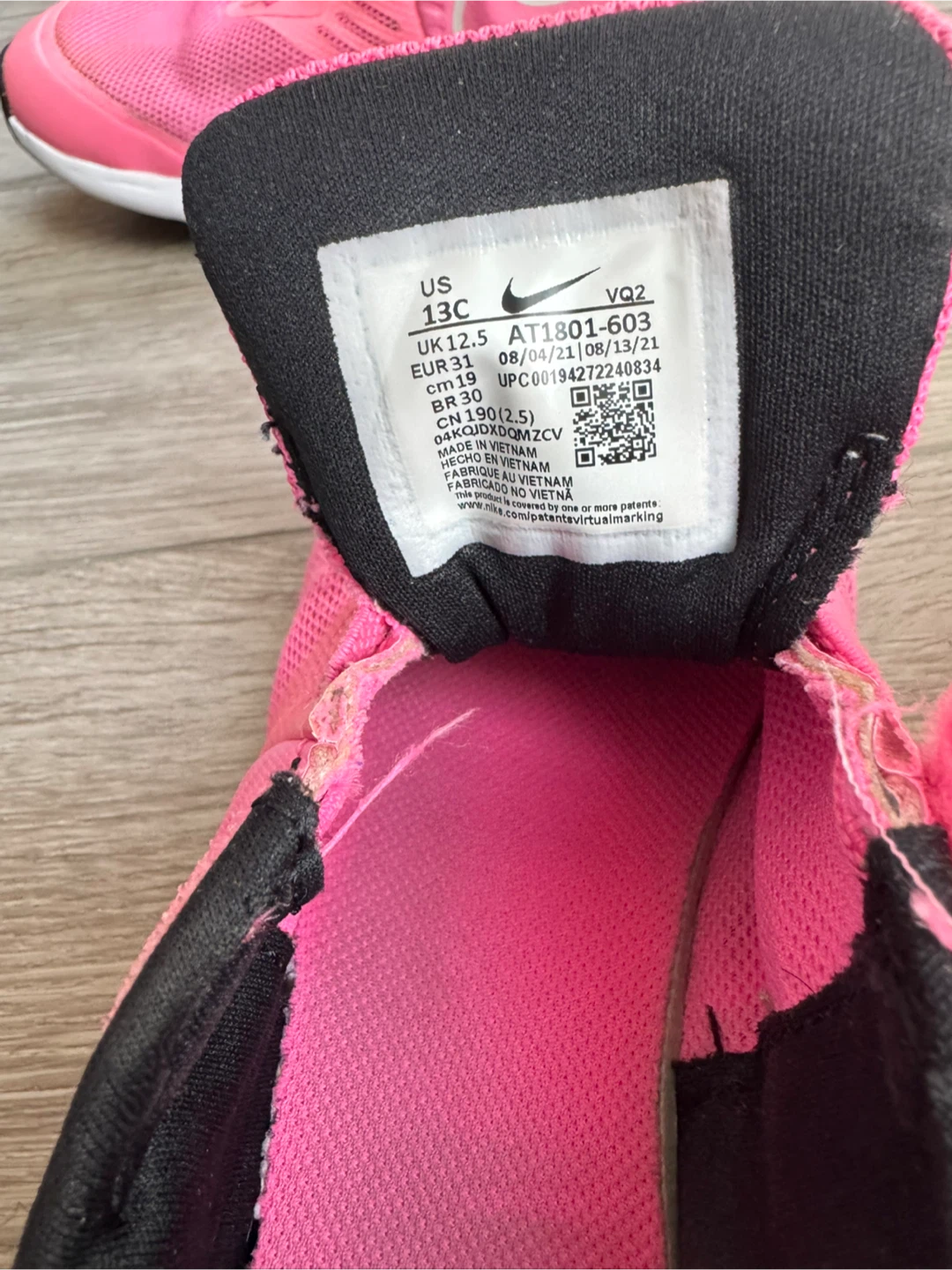 Nike Star Runner 3 Girl’s Pink Shoes - Size 13 - photo 3
