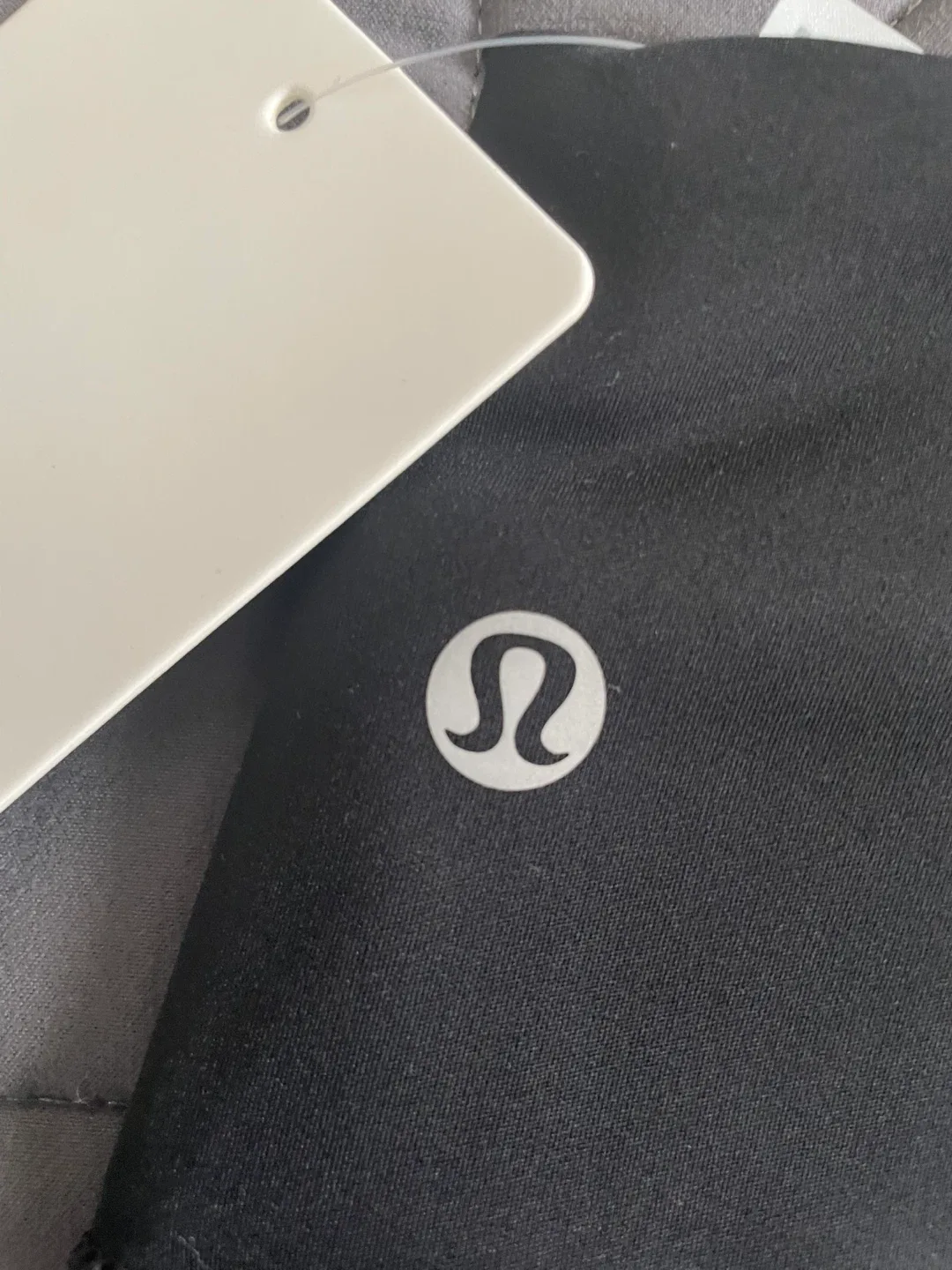 Lululemon Set image indicator(6)
