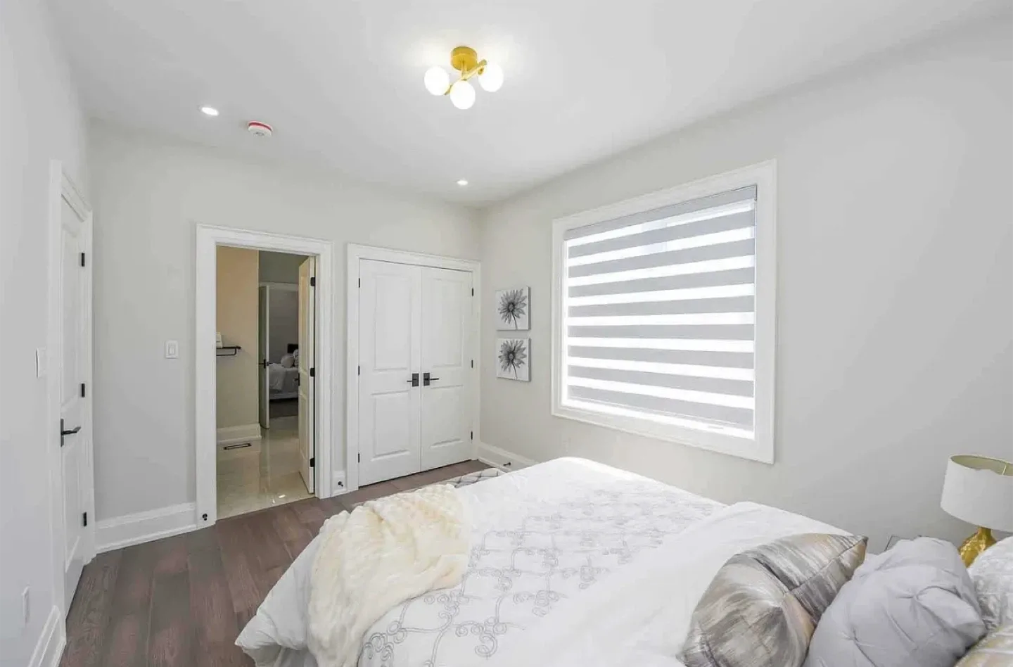 Room for rent image indicator(4)