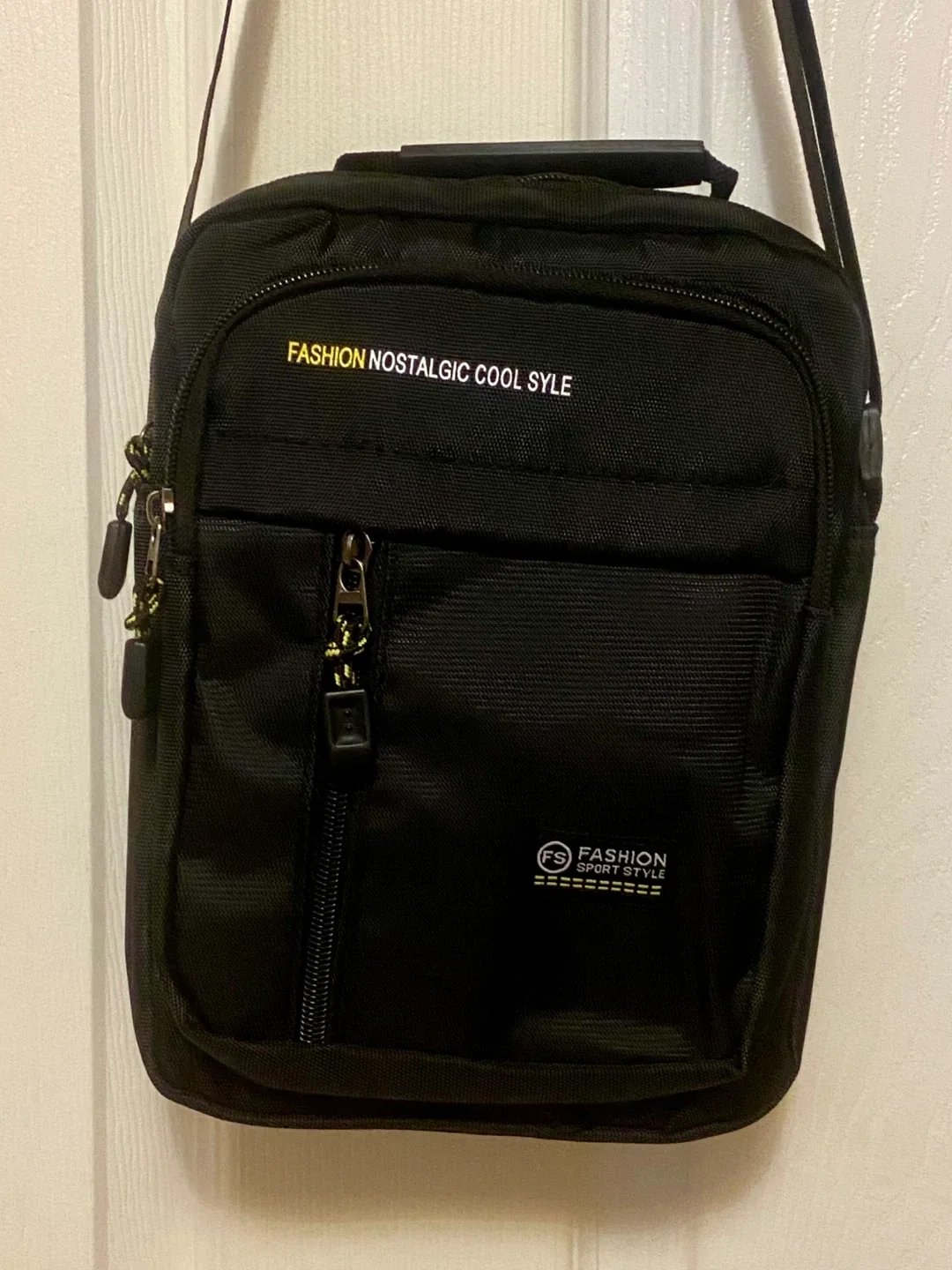 Fashion Sport Style Black Crossbody Bag image indicator(2)