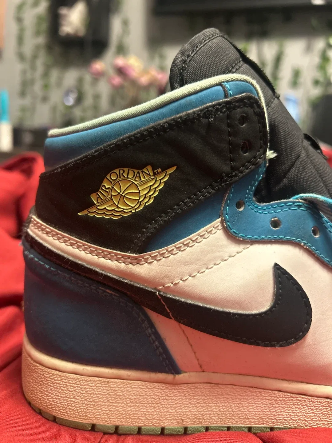 Air Jordan Shoes - Size 6.5 image indicator(6)