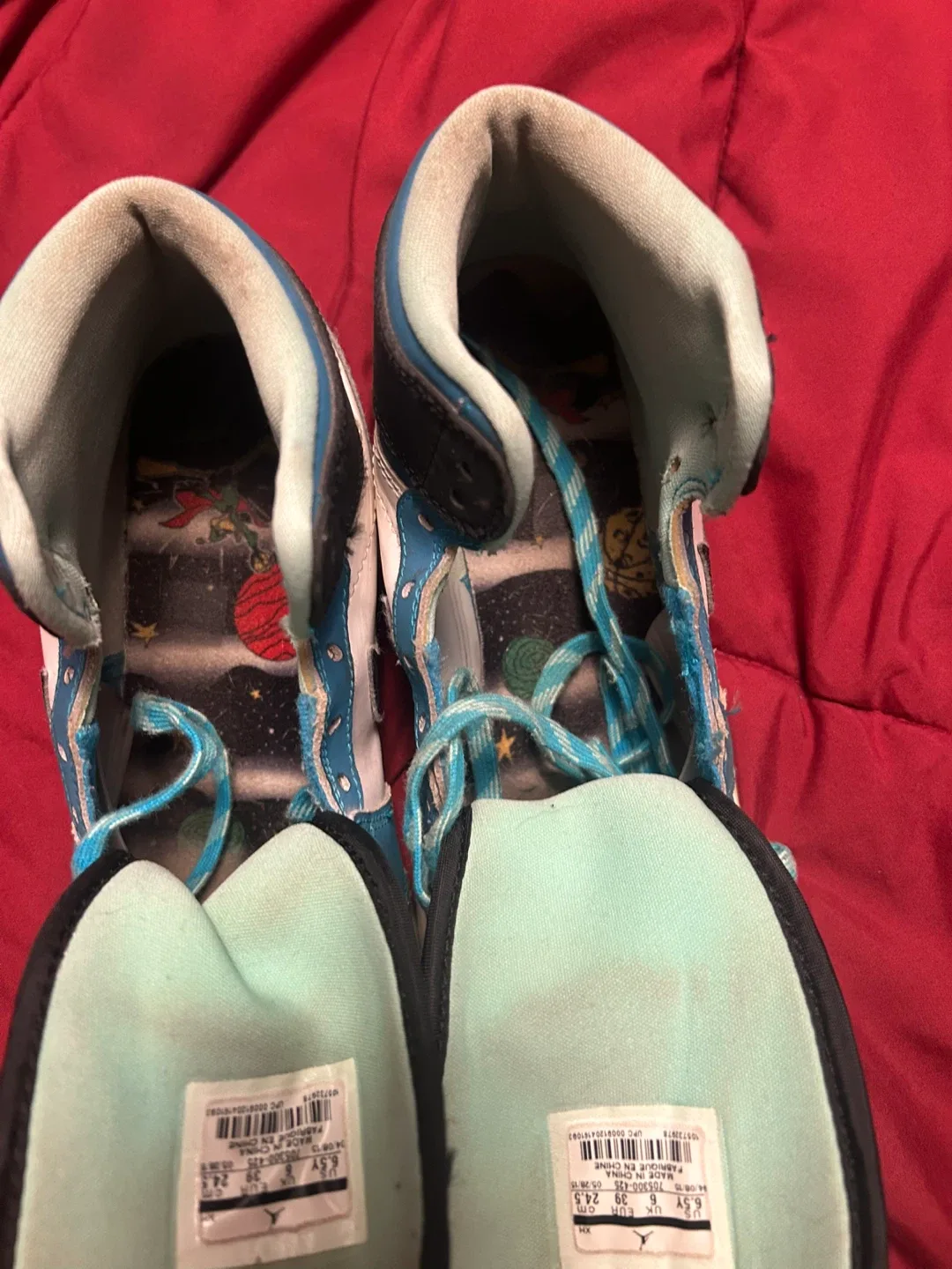 Air Jordan Shoes - Size 6.5 image indicator(2)