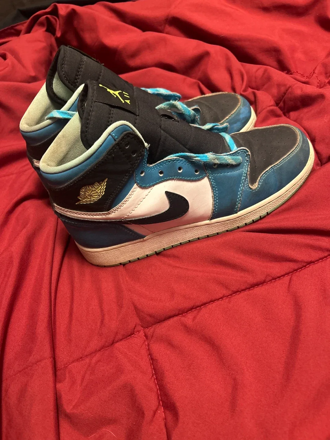 Air Jordan Shoes - Size 6.5 image indicator(4)