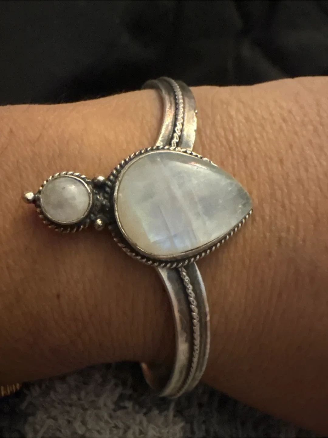 Authentic 925 Silver Genuine Moonstone Cuff Bracelet image indicator(7)