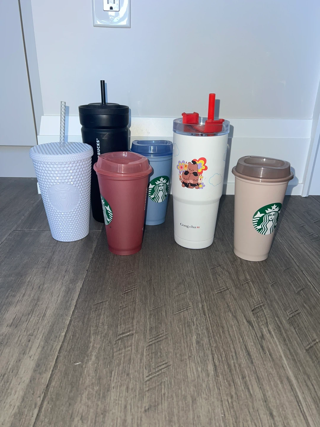 Starbucks & Gong Cha Tumblers