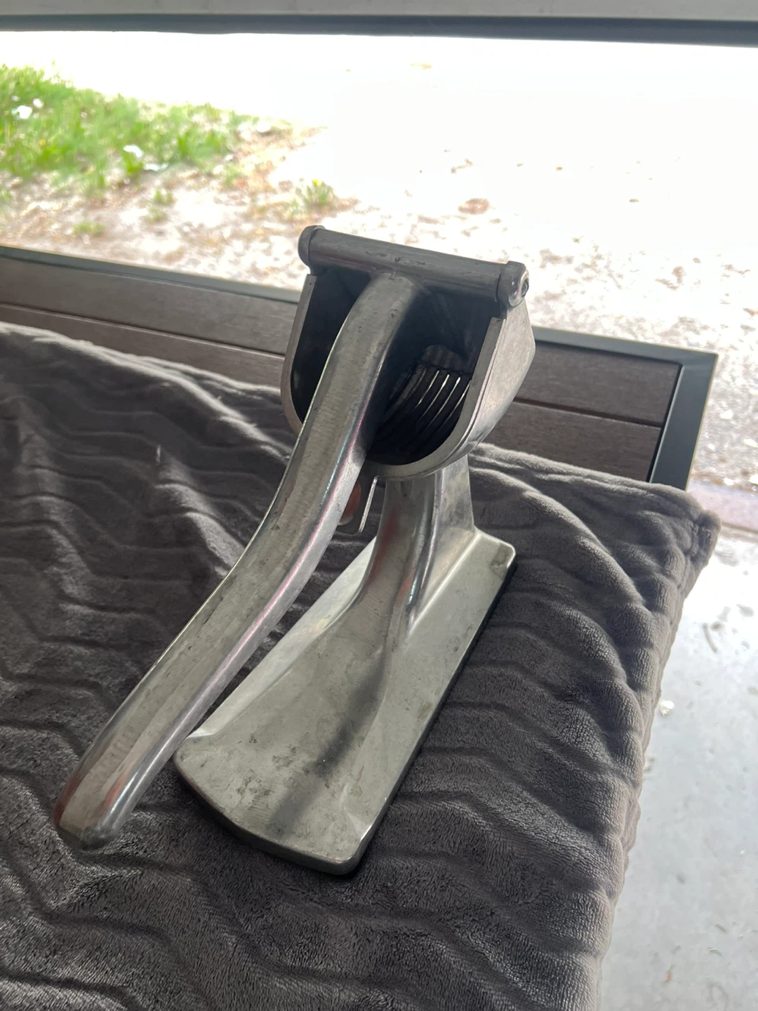 Vintage Citrus Juicer - Heavy Duty - photo 3