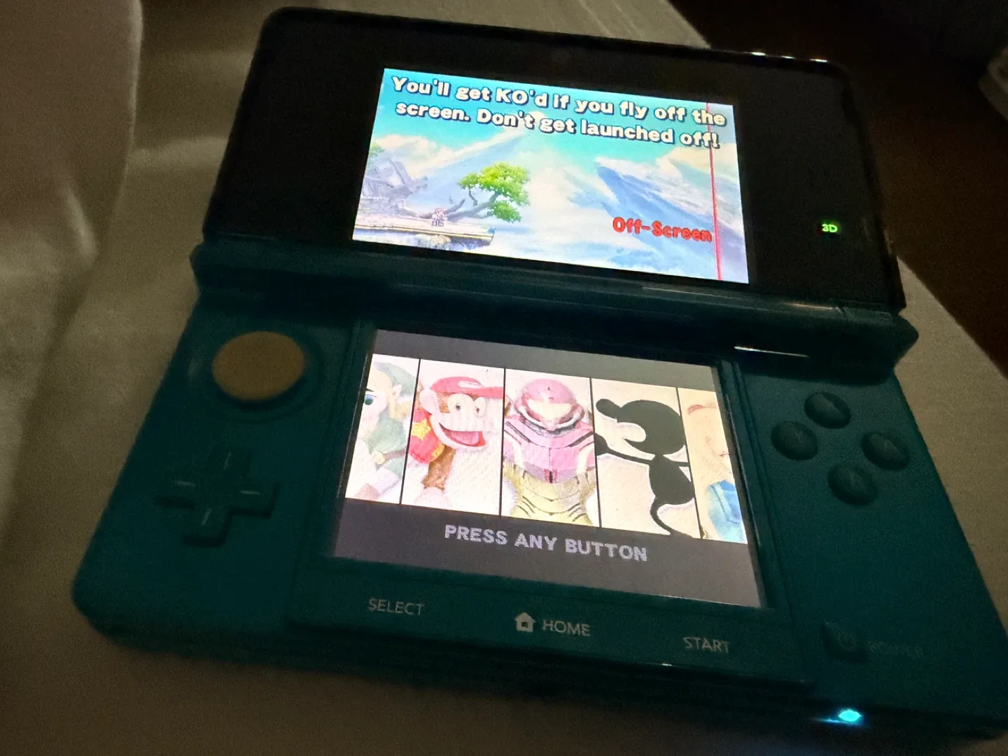 Nintendo 3DS Handheld Console - Blue image indicator(2)