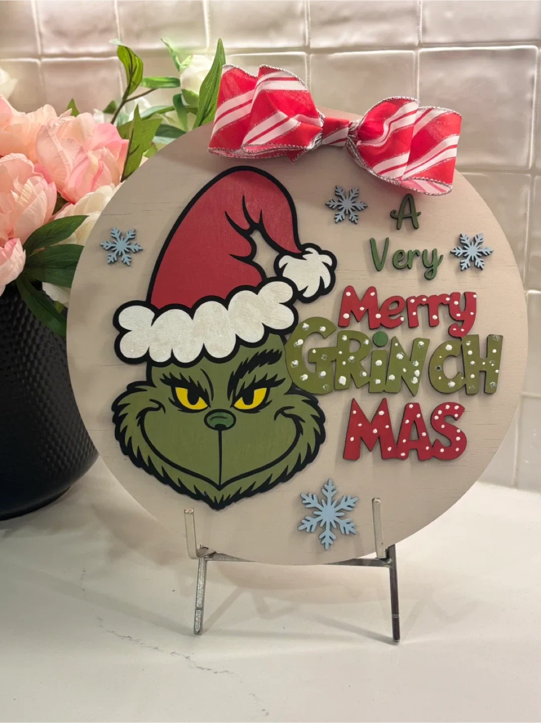 Grinch 'Merry Grinchmas' Holiday Decoration image indicator(5)