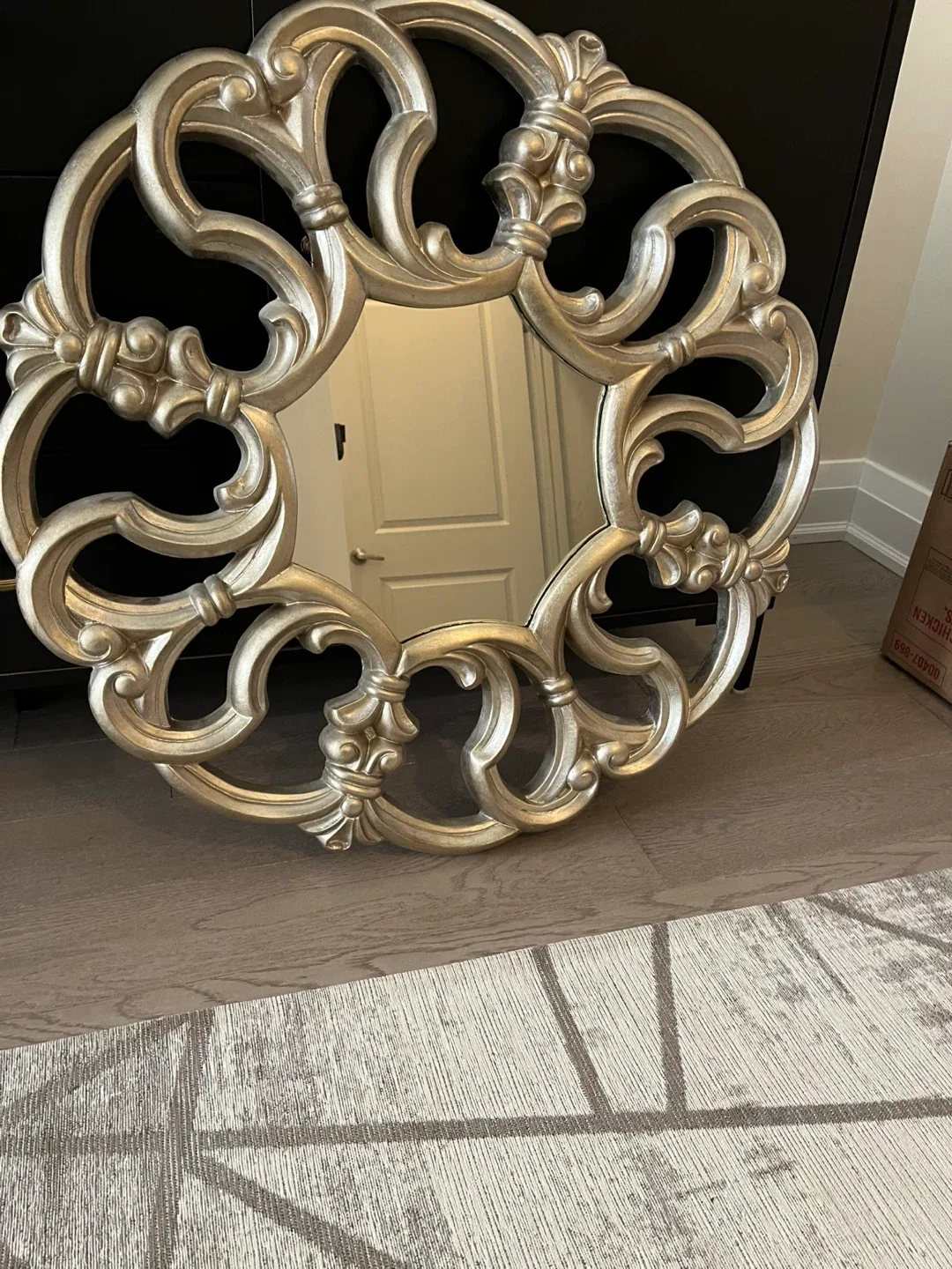 Decorative Round Wall Mirror thumbnail