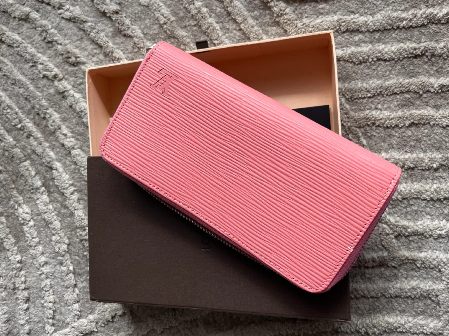 Louis inspired Zippy Wallet thumbnail