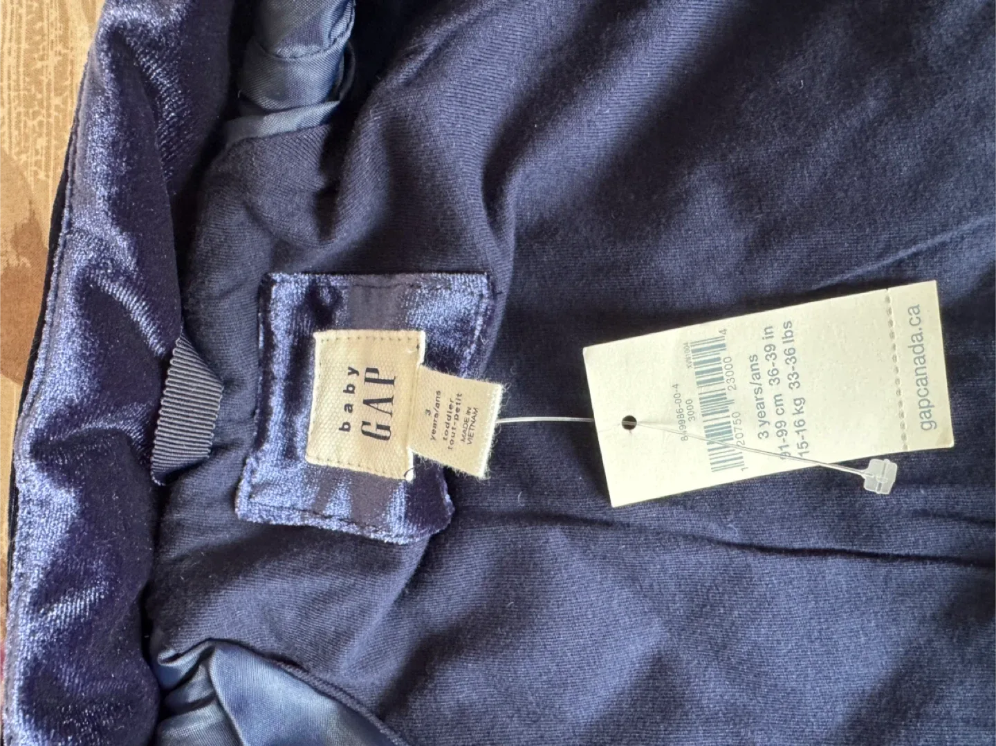 (Brand new - Small Y3) Baby Gap Navy Blue Quilted Velvet Jacket image indicator(4)