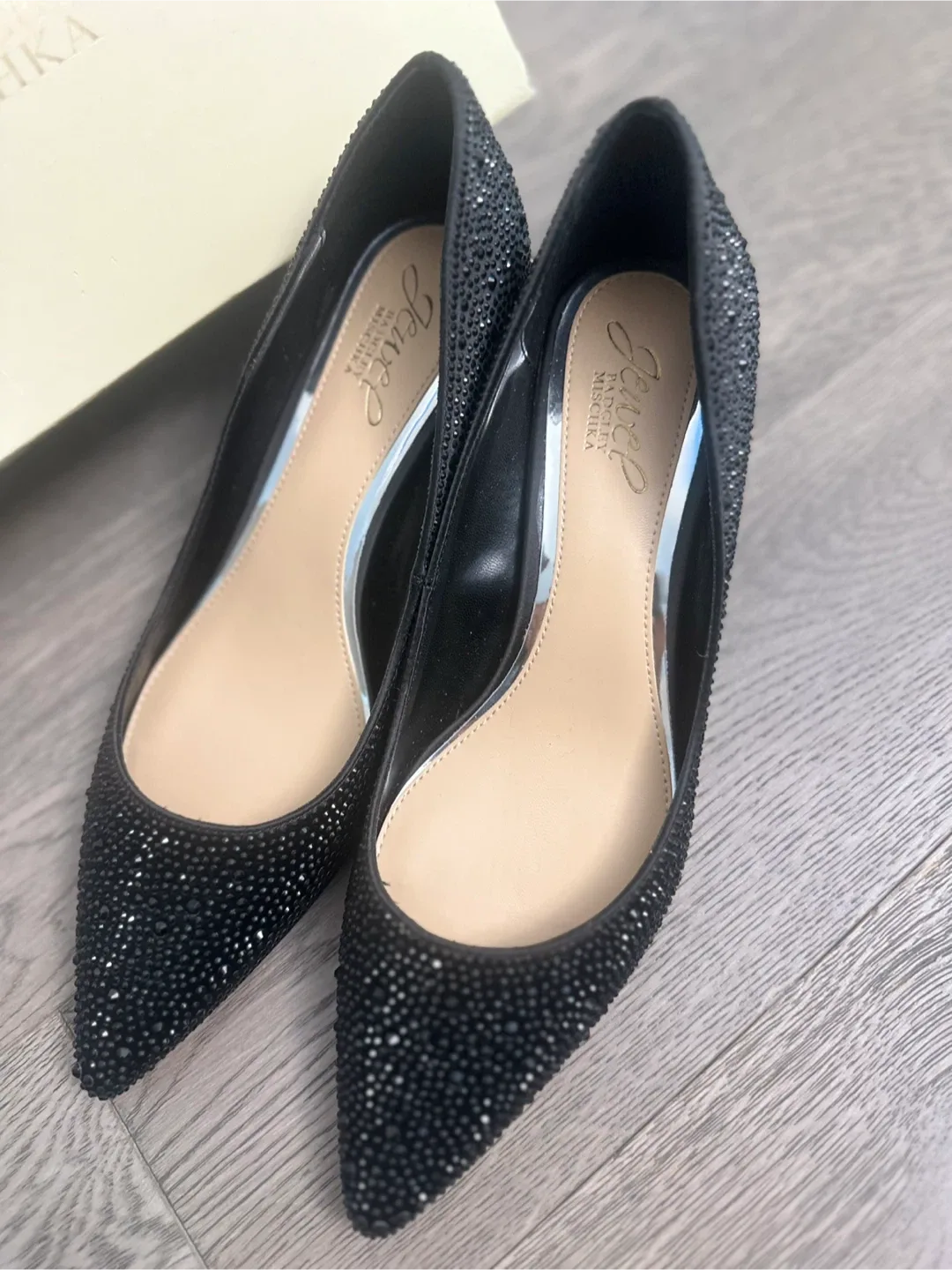 Jewel Badgley Mischka Black Pumps - Size 8 image indicator(2)