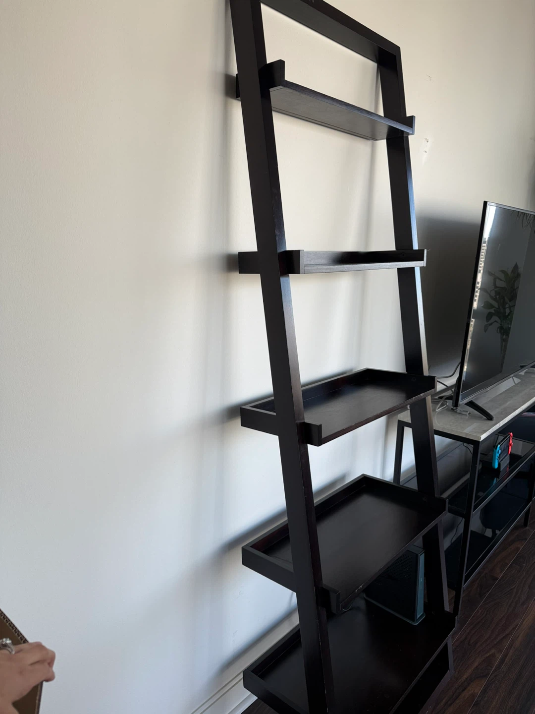 Dark Brown Leaning Ladder Shelf - photo 3