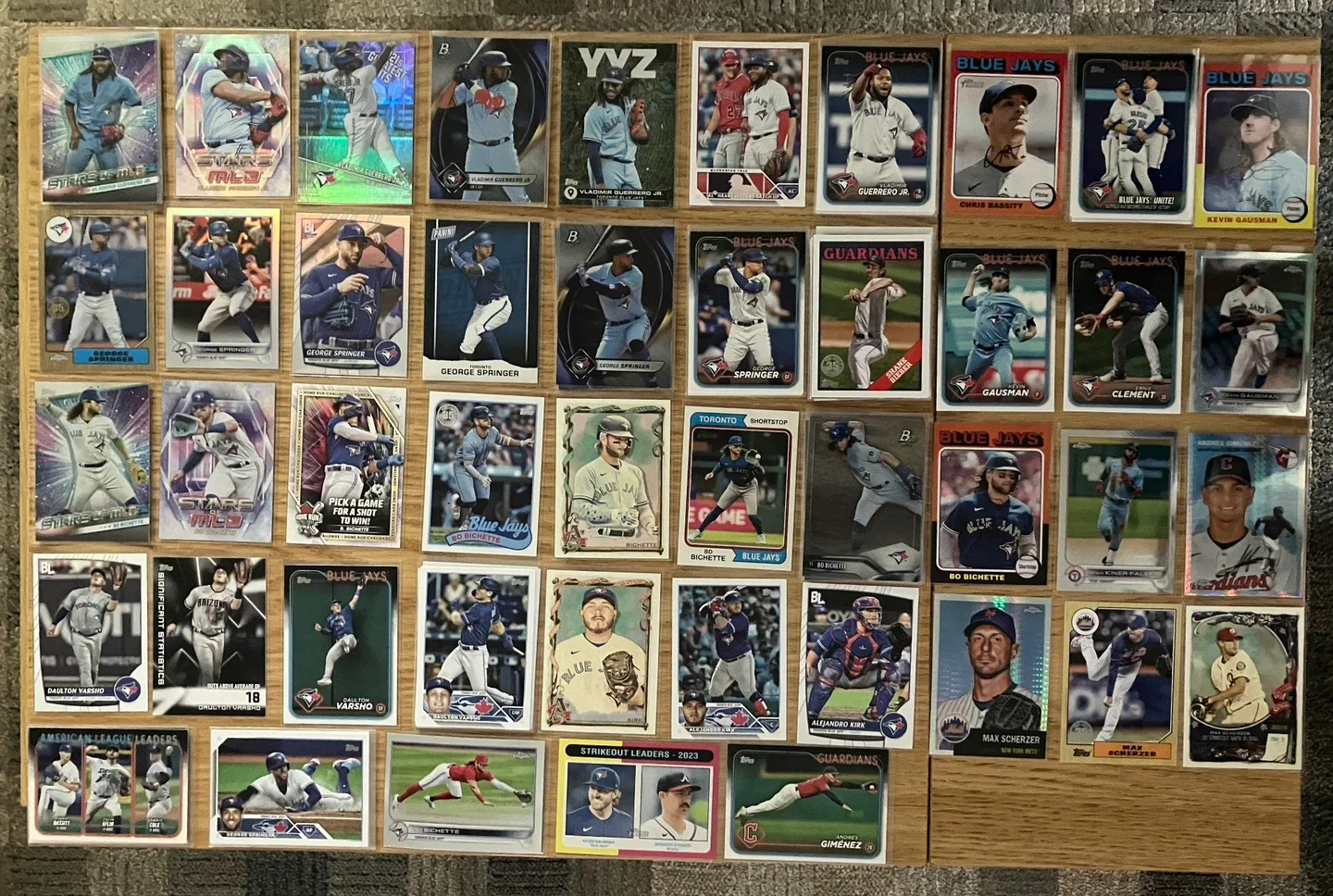 Blue Jays Baseball Cards Collection image indicator(2)