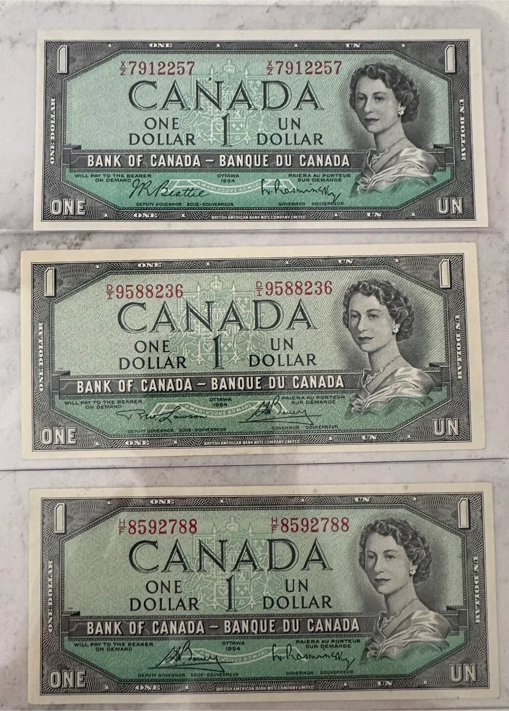 Uncirculated 1954 Canadian One Dollar Bill image indicator(2)