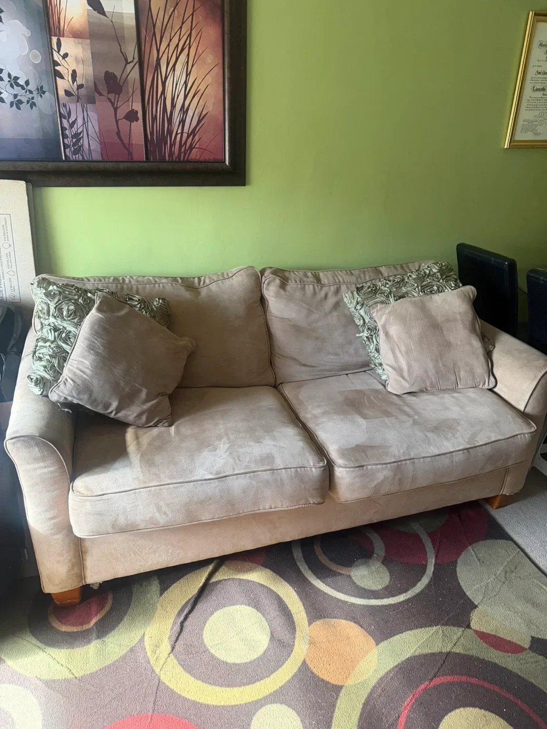 Comfortable Beige Sofa image indicator(2)