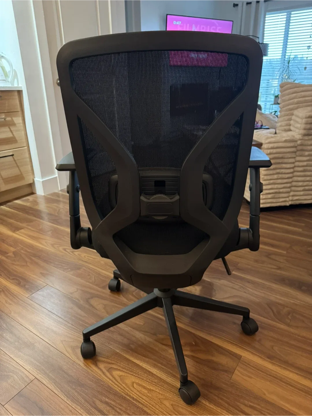 Barely used!! True Innovations Black Mesh Chair image indicator(2)