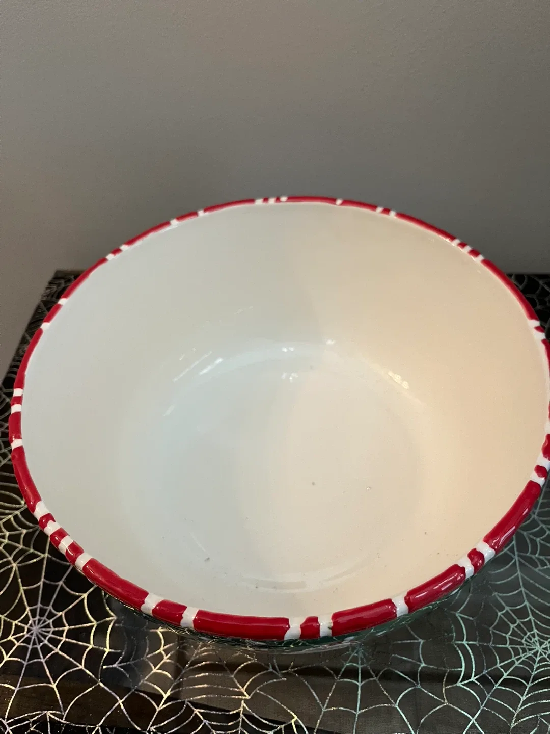 Bella Casa by Ganz Santa Bowl image indicator(4)