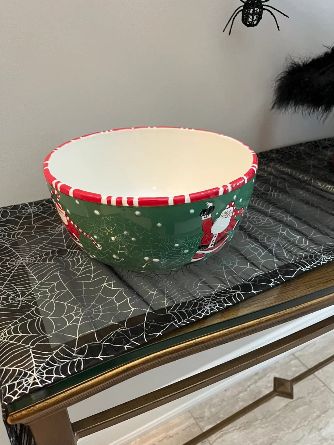 Bella Casa by Ganz Santa Bowl image indicator(3)