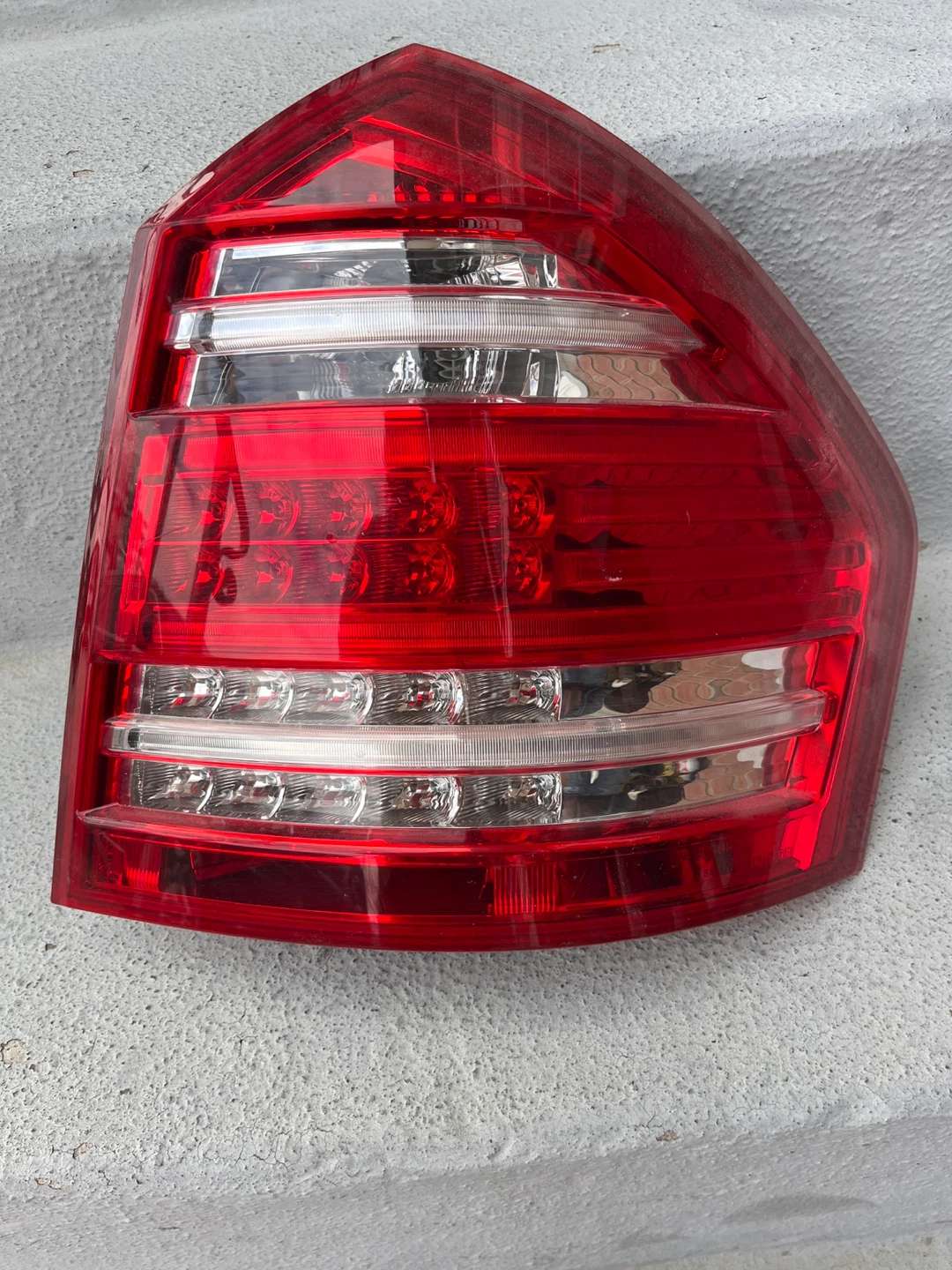 Mercedes Benz GL 350 Tail Light